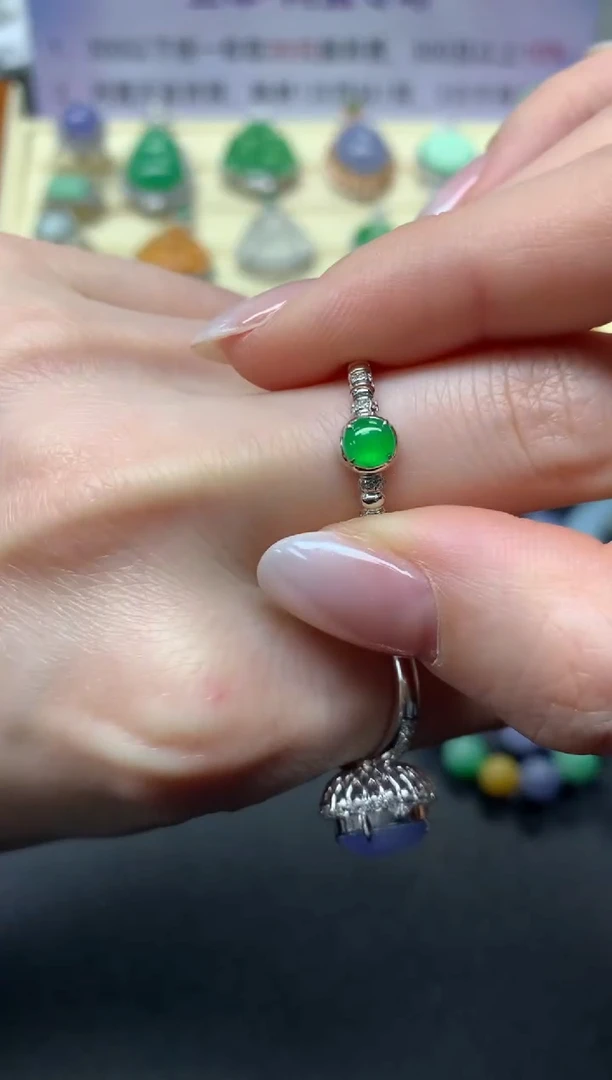 【闪购商品】翡翠戒指18K金镶嵌戒指|2000+200