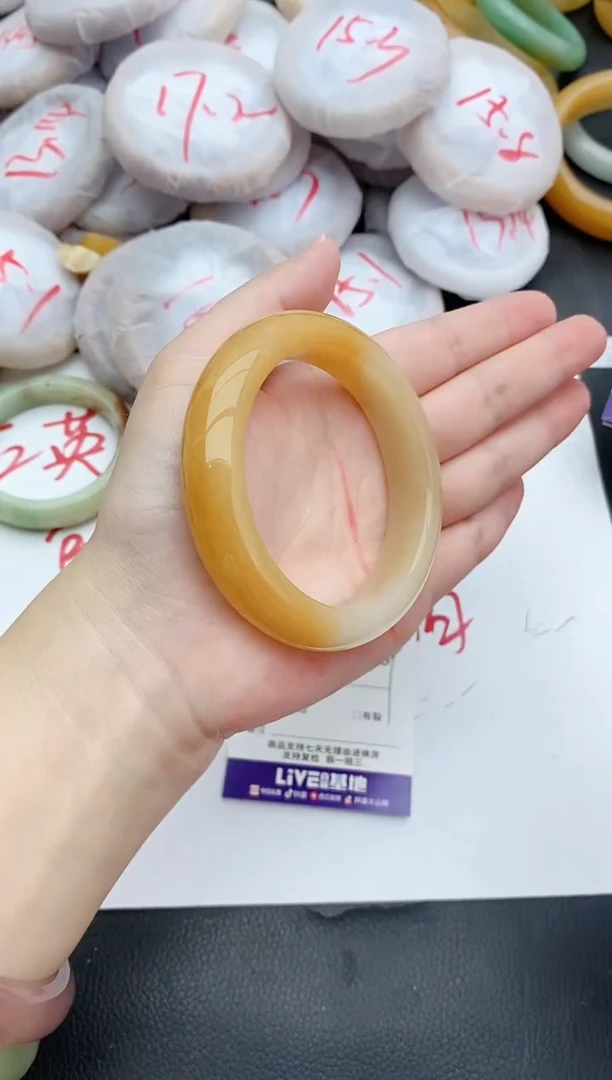 未镶嵌手镯石英质玉220+58/59