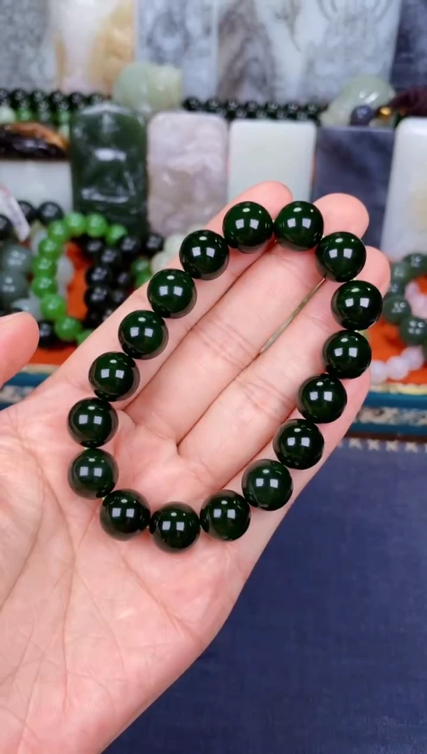 颈饰未镶嵌和田玉和田玉