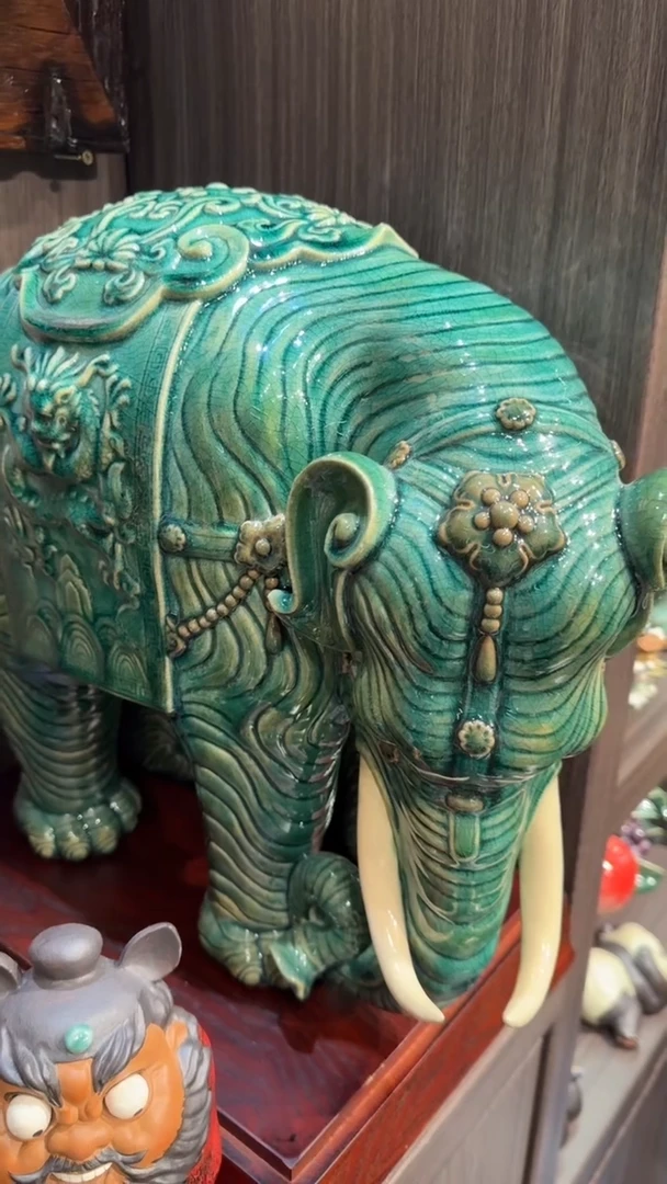 陶瓷劉*大吉象一对