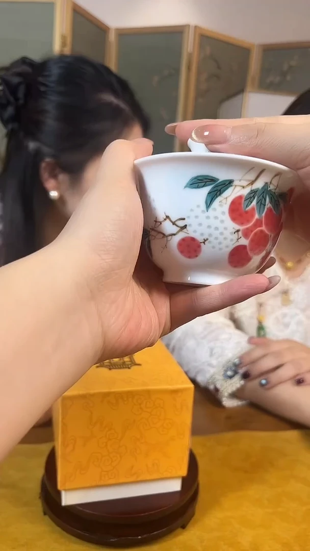 摆件古县衙玲珑荔枝盖碗