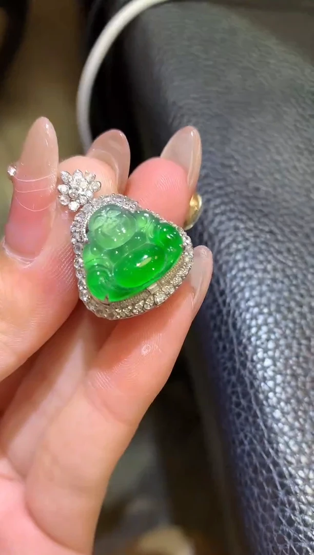 翡翠18K金镶嵌吊坠(不含链)110-佛公