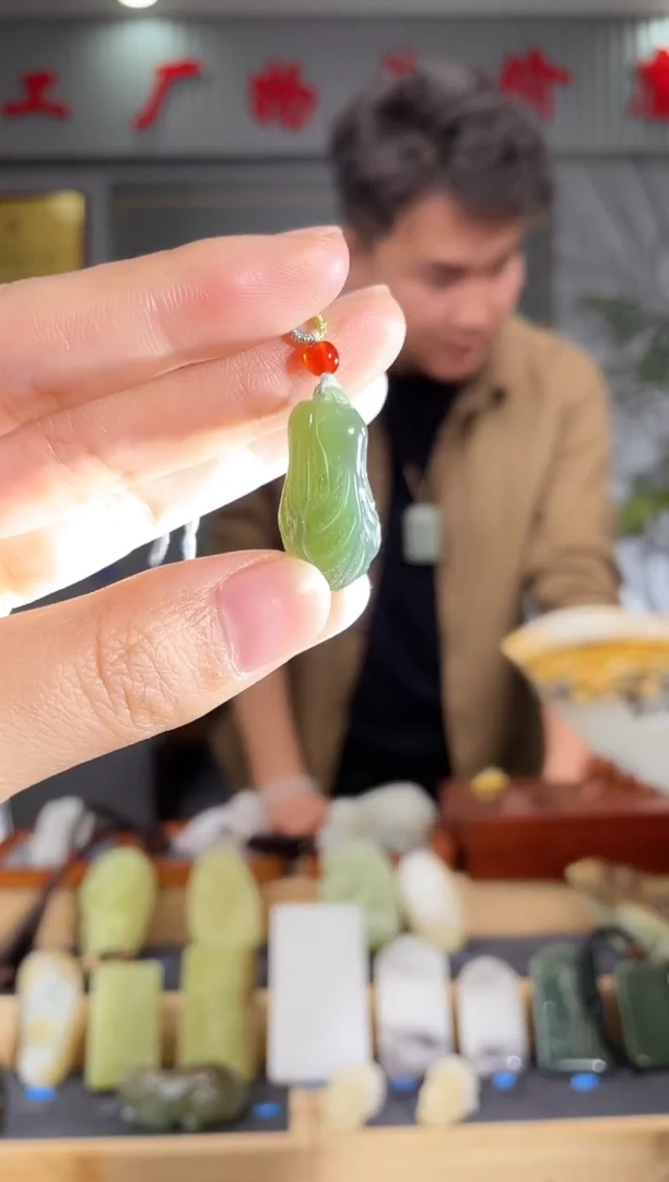 【闪购商品】和田玉颈饰未镶嵌拍一发一 多样性发货