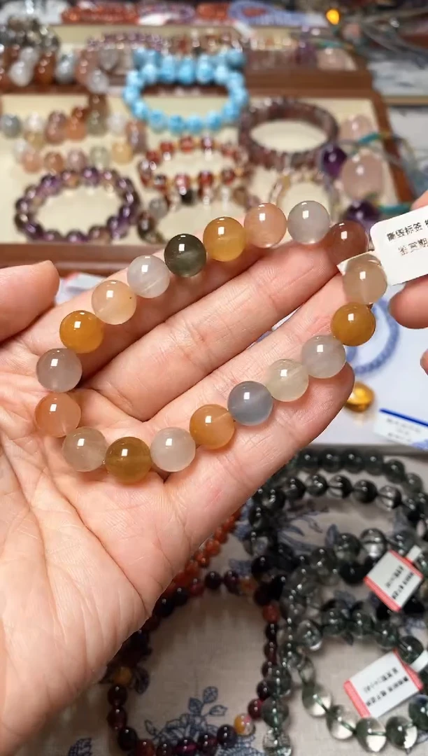 水晶手链未镶嵌彩兔毛