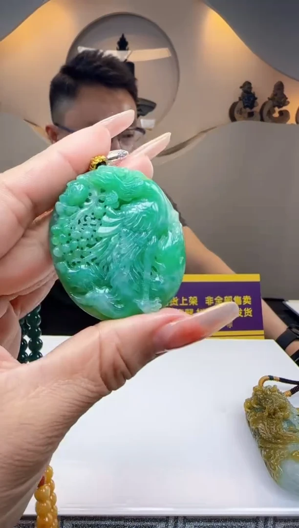 定制翡翠未镶嵌Q10530翡翠