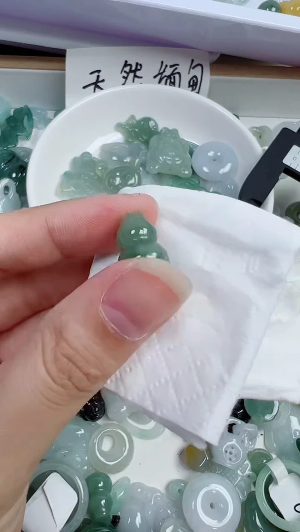 散珠翡翠82号链接，A货翡翠