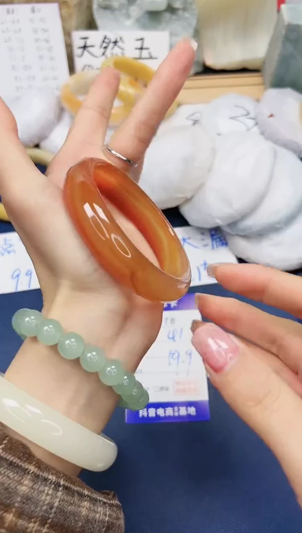 【闪购商品】石英质玉手镯未镶嵌378-玛瑙-圈口59