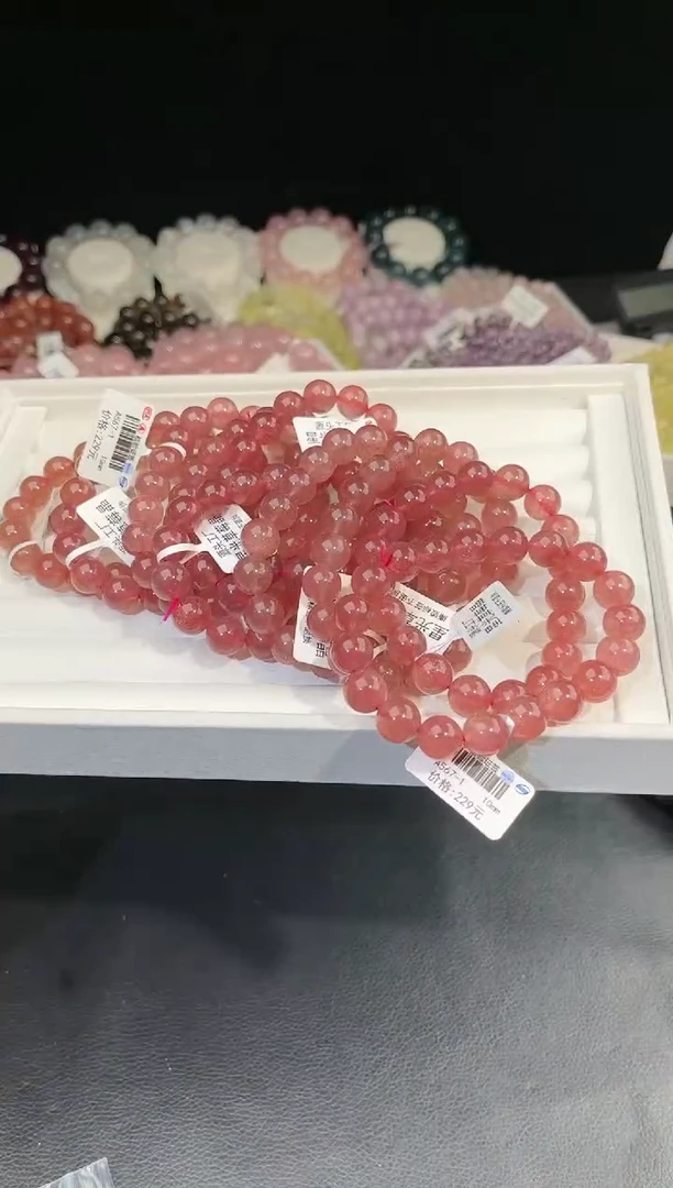 【闪购商品】水晶手链未镶嵌多样性发一草莓晶10mm