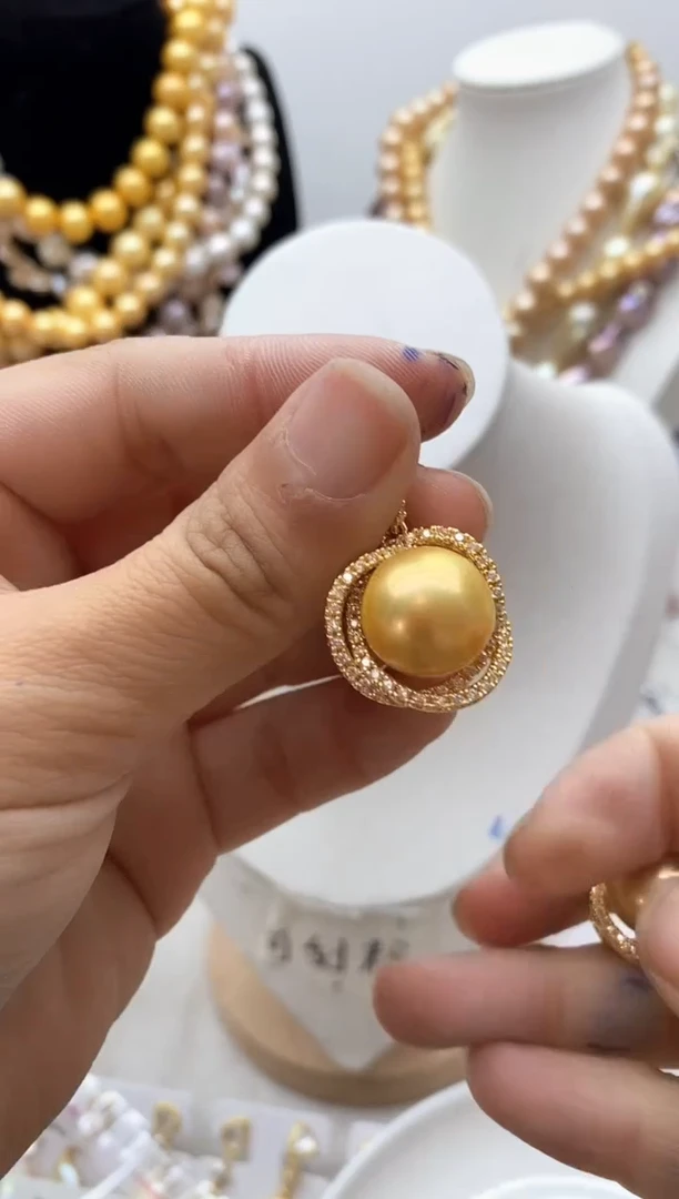 【闪购商品】淡水珍珠颈饰钛钢100