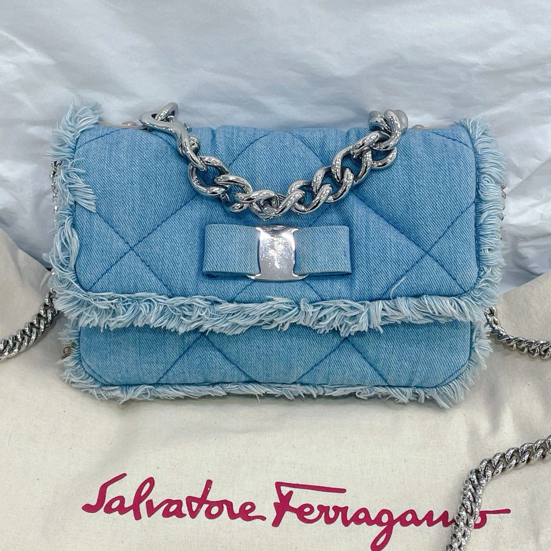 95新 FERRAGAMO/菲拉格慕 牛仔链条包 手提单肩斜挎包/7QH37838