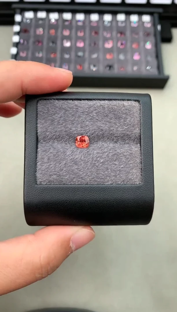 【闪购商品】定制尖晶石裸石未镶嵌0.94ct 枕型 日落色调