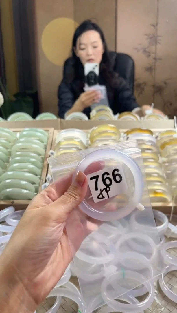 手镯玛瑙/玉髓未镶嵌766