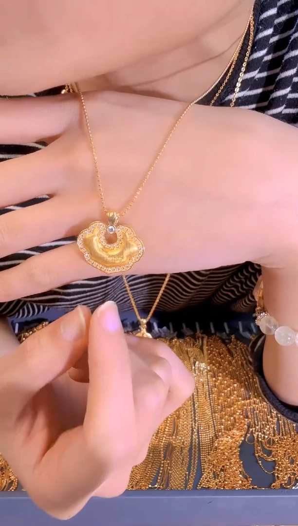 如意锁吊坠1.92g（多样性发货）