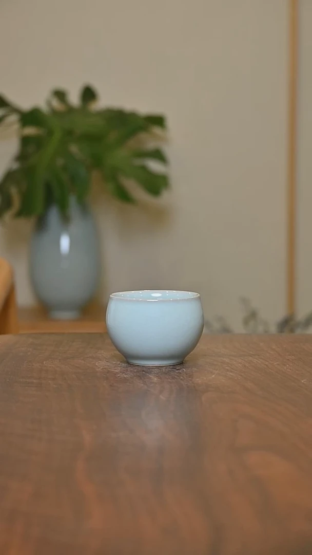 缸杯 天青 微瑕 朱家汝窑款