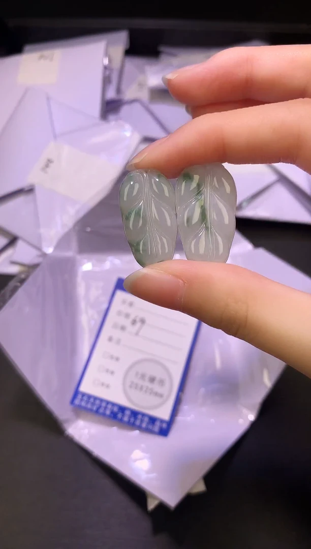 翡翠未镶嵌吊坠(不含链)天然缅甸翡翠A货