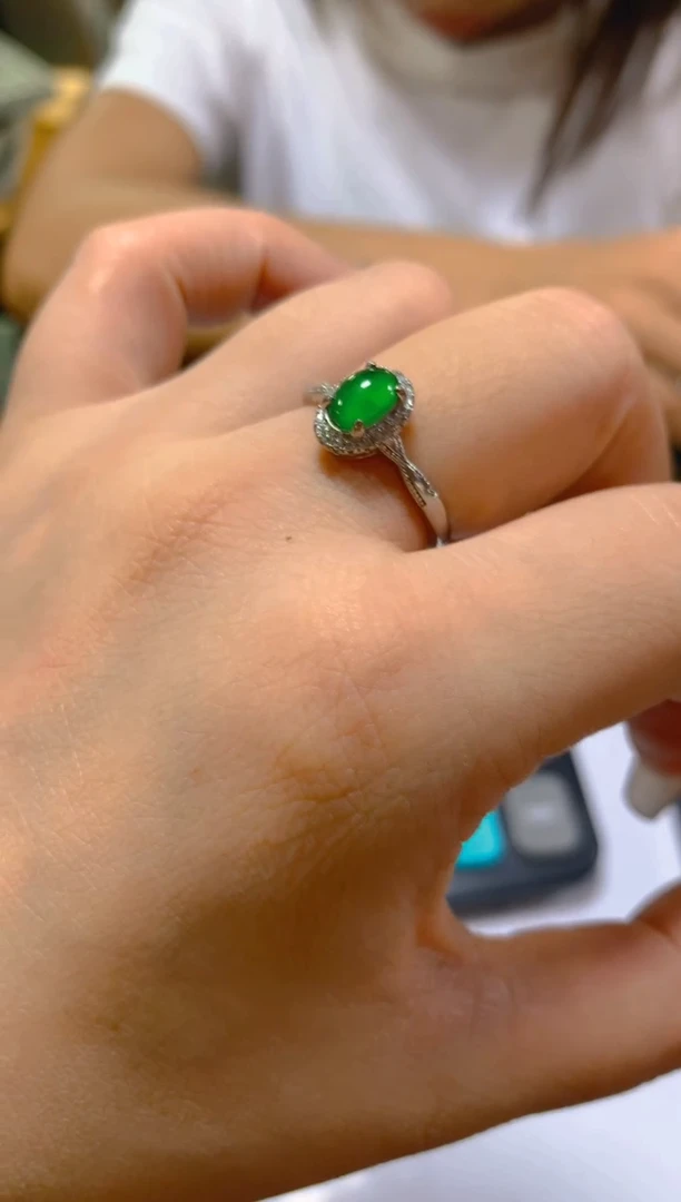 未镶嵌戒指翡翠多样性发一