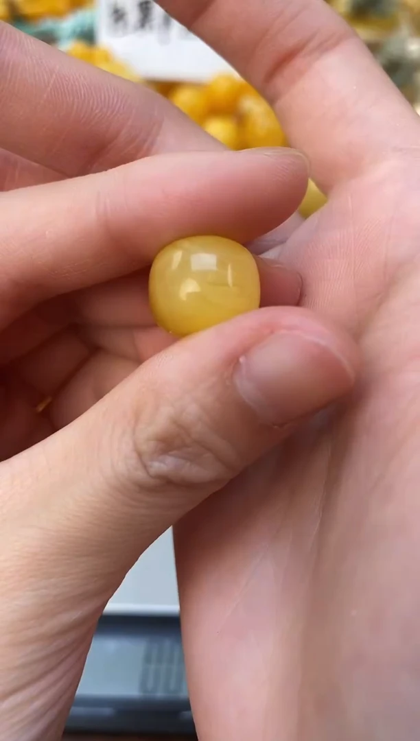 裸石琥珀未镶嵌天然琥珀蜜蜡