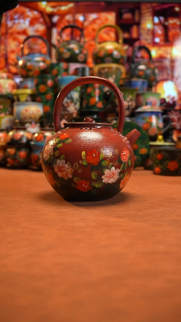 油画    釉下彩   壶