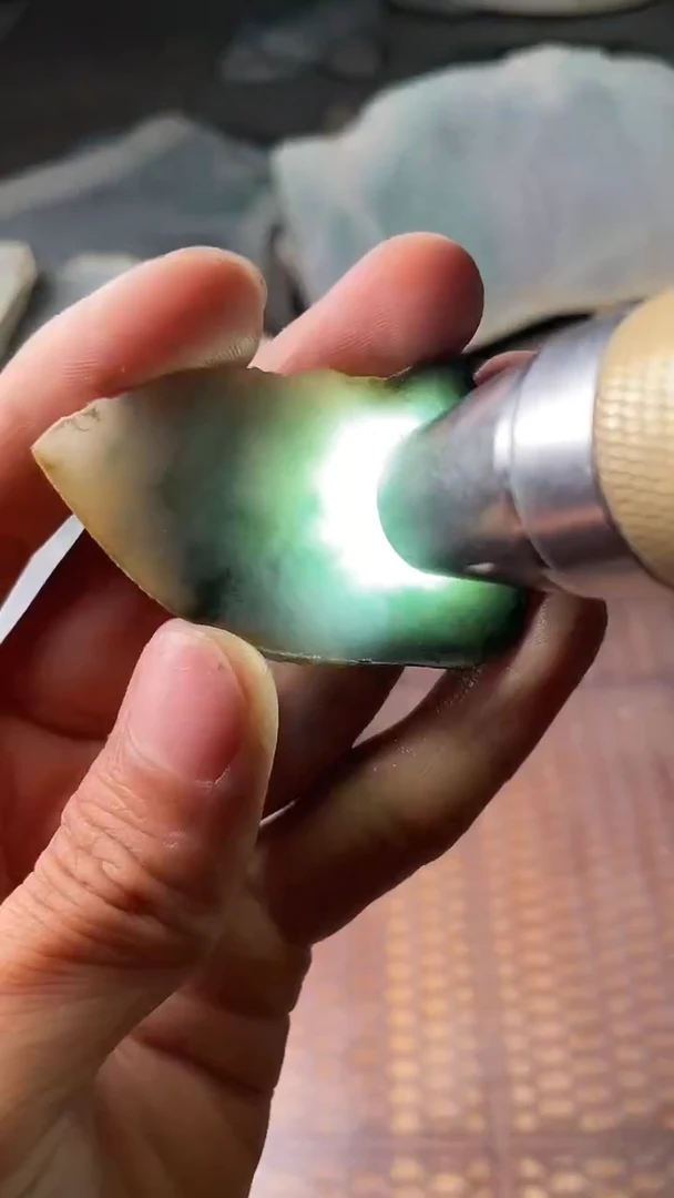 翡翠裸石缅甸天然A货翡翠