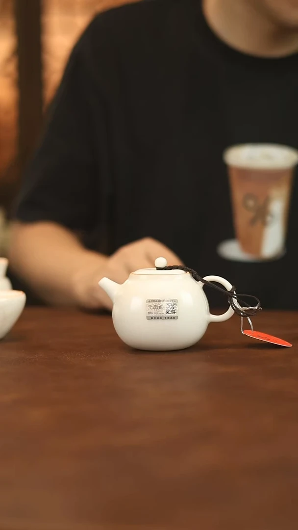 瓷片象牙白千叶湖