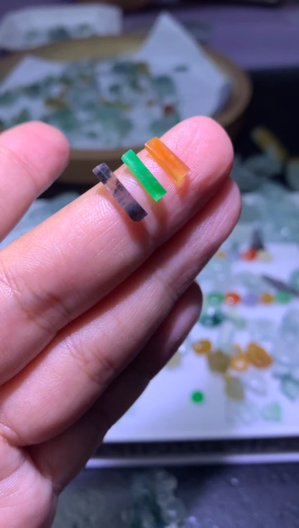 未镶嵌定制翡翠l**财毛货