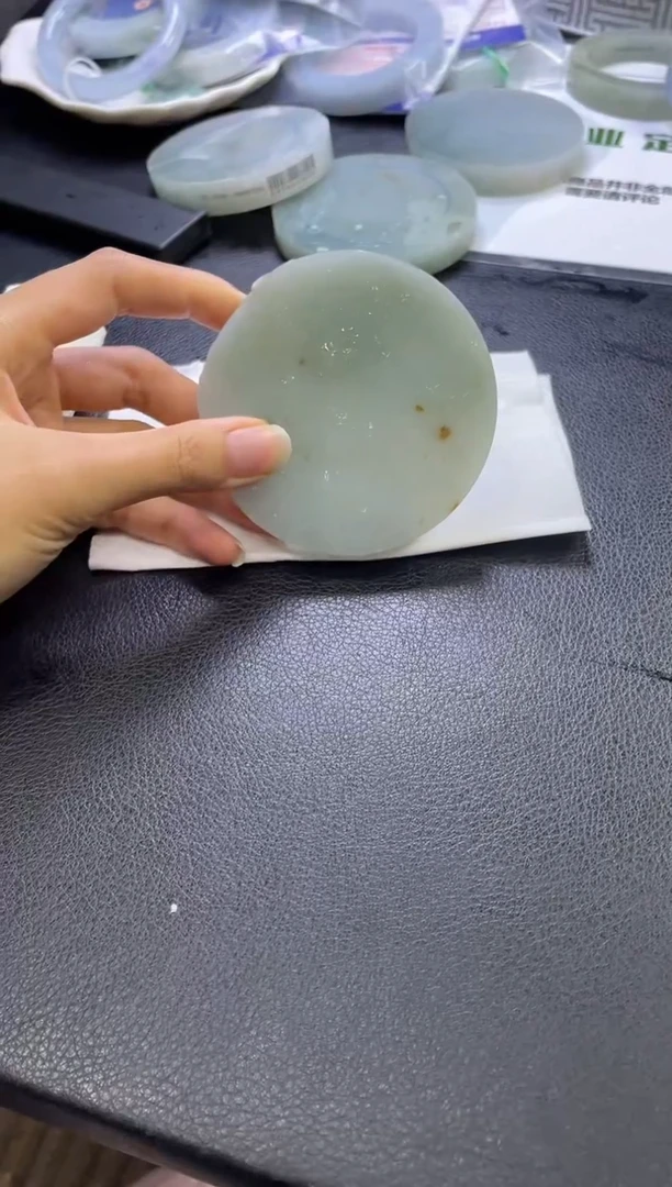 未镶嵌手镯定制翡翠吴*棋手镯