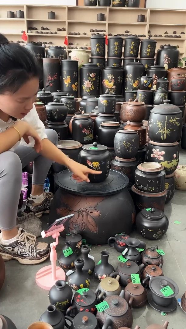 罐瑕疵茶叶罐  彩填冬瓜  580
