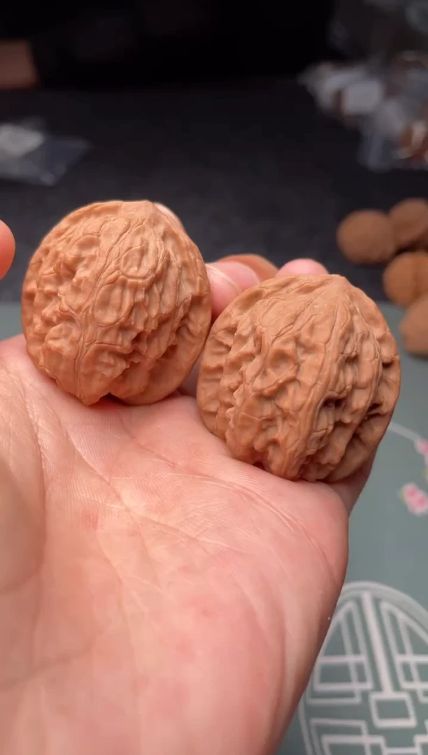 把件文玩核桃a09  野狼 37尺