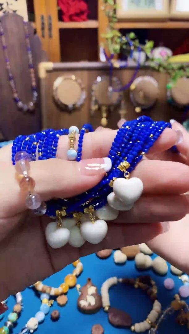 非洲檀香无事牌青青爱心木项链