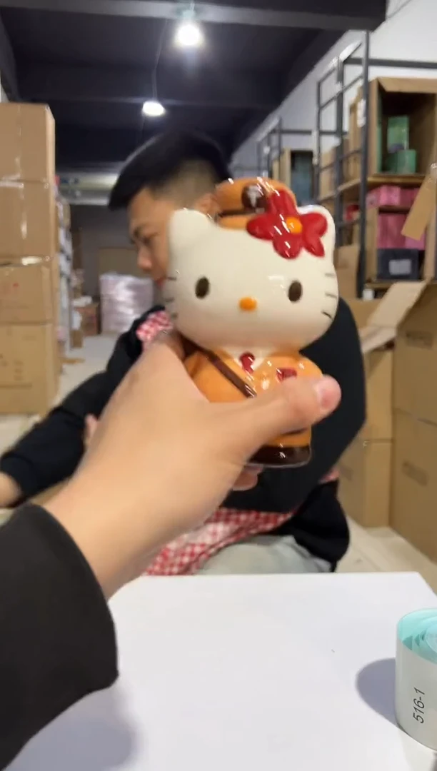 【闪购商品】杯棕色邮递员kt存钱罐