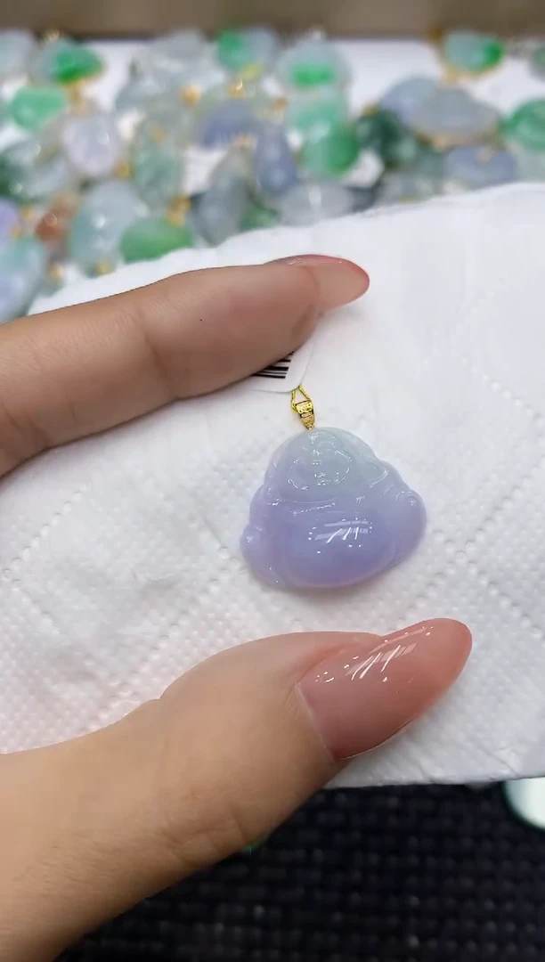 颈饰18K金镶嵌翡翠111111111111