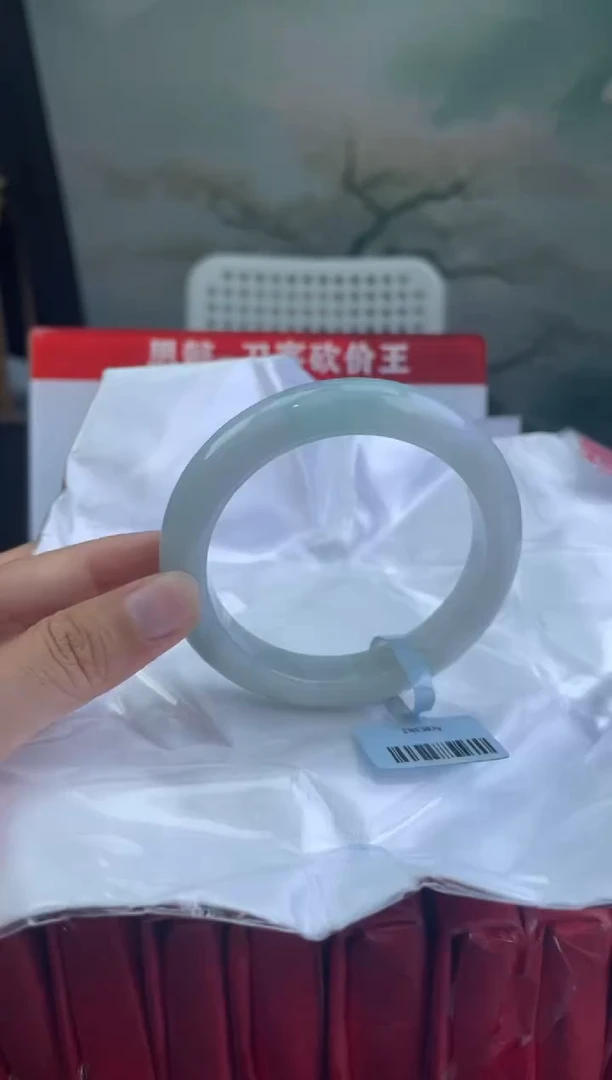 翡翠手镯未镶嵌3翡翠手镯