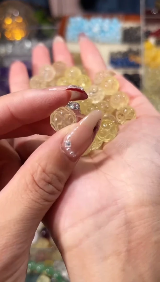 【闪购商品】水晶手串未镶嵌黄水晶回纹珠一个卡11+