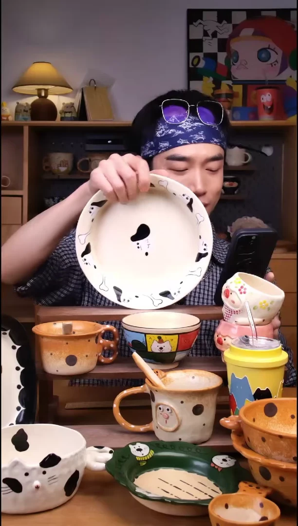 盘景德镇可爱设计师款陶瓷