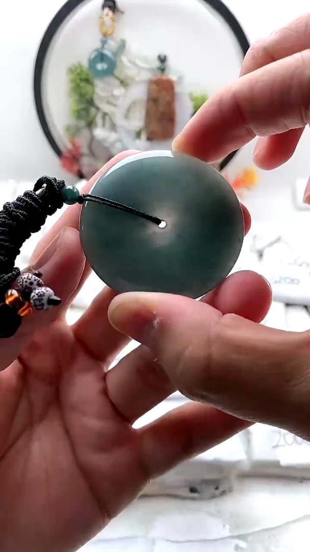 颈饰未镶嵌翡翠扣子