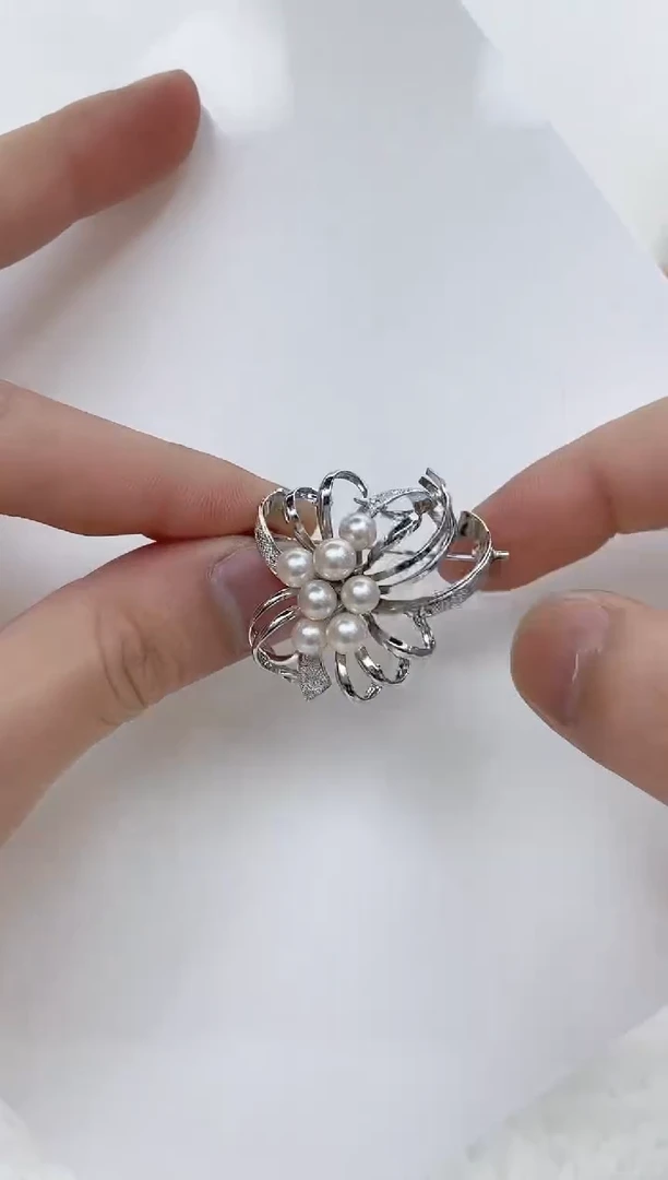 未镶嵌海水珍珠胸饰海水珍珠胸针