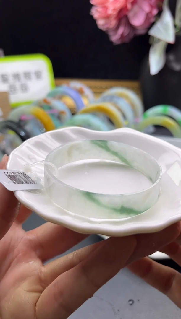 未镶嵌手镯定制翡翠52-53飘花「定制不退不换」