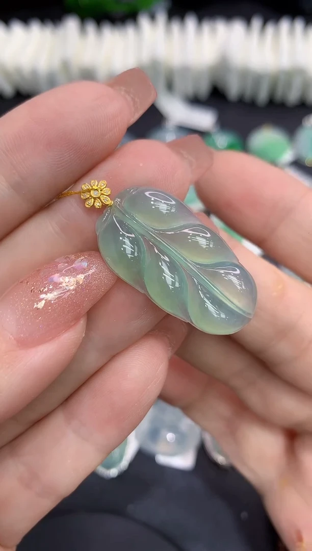 吊坠(不含链)18K金镶嵌翡翠11111