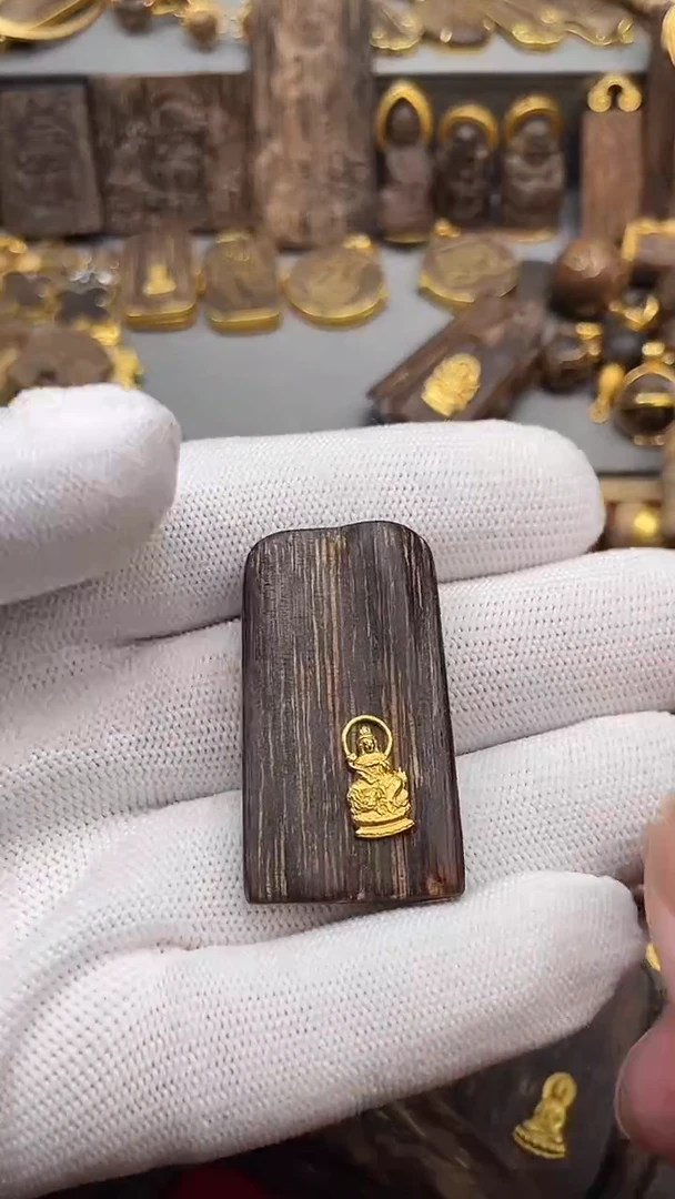 沉香吊坠沉香吊坠40