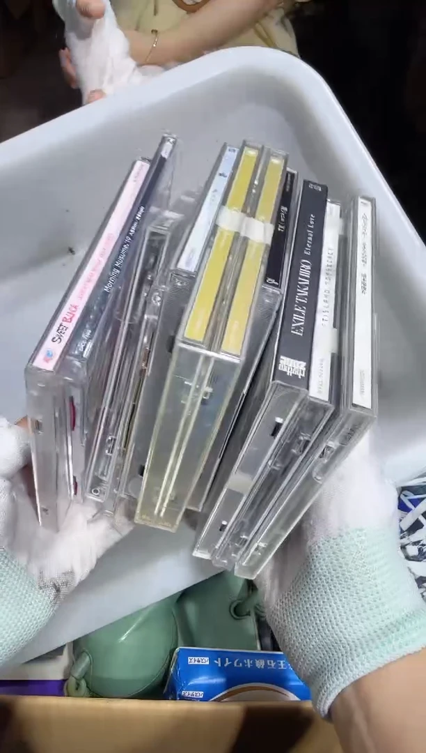8新老*?   458中古商品，瑕疵品，不保好坏。