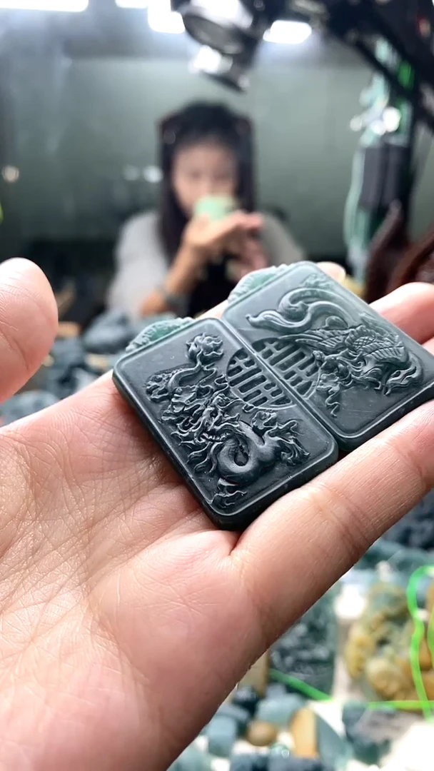 颈饰未镶嵌翡翠翡翠毛货不退不换12.4