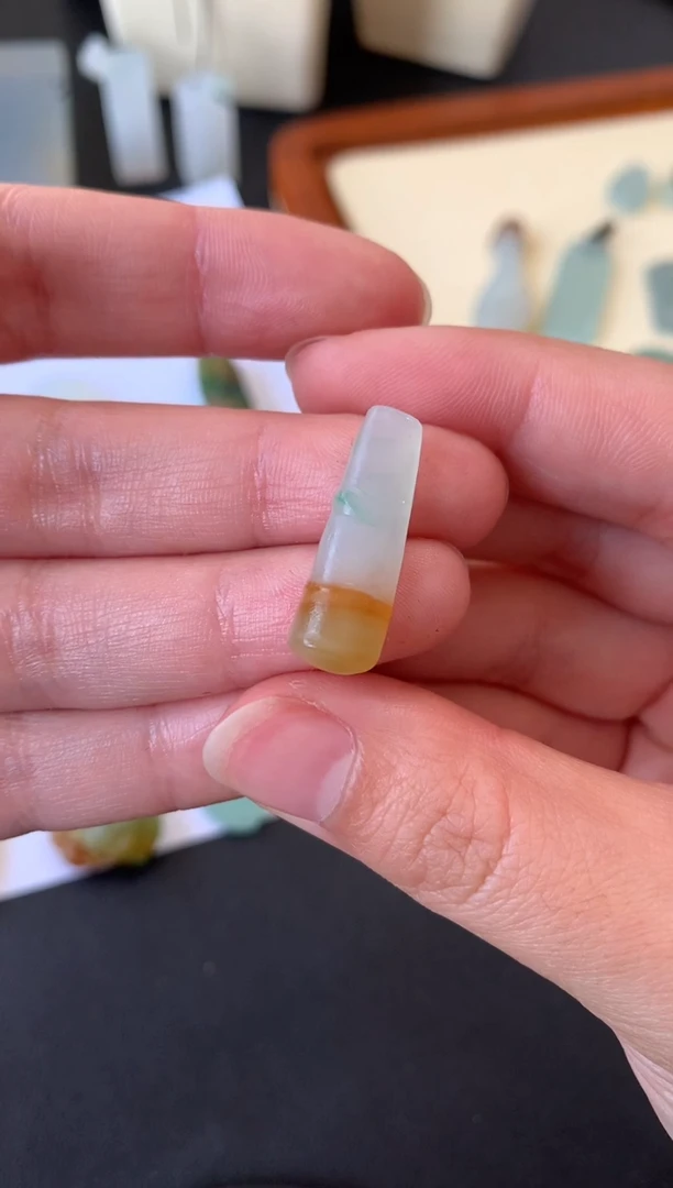 【闪购商品】定制翡翠未镶嵌翡翠