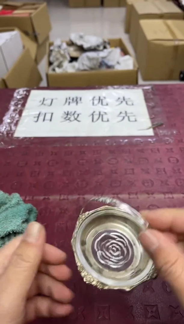 有氧化 ，no退no换，介意勿拍