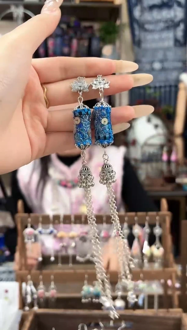 织绣民族风非遗老绣苗银饰品400