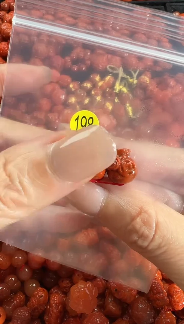 颈饰未镶嵌南红玛瑙11