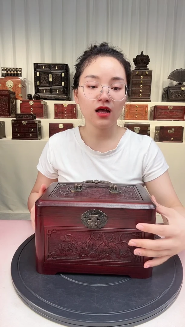 紫檀木类成套家具龙凤呈祥手提