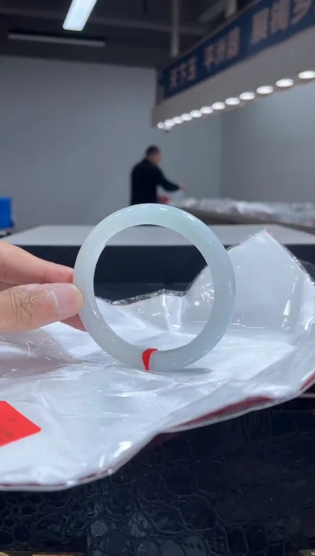 未镶嵌手镯翡翠12 5556