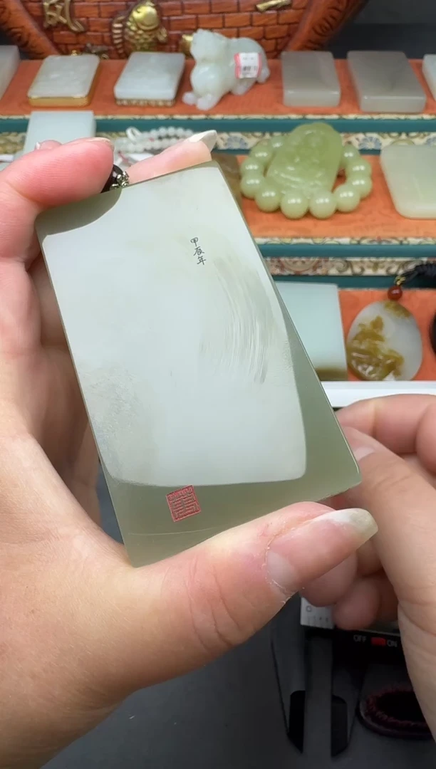 和田玉未镶嵌颈饰4