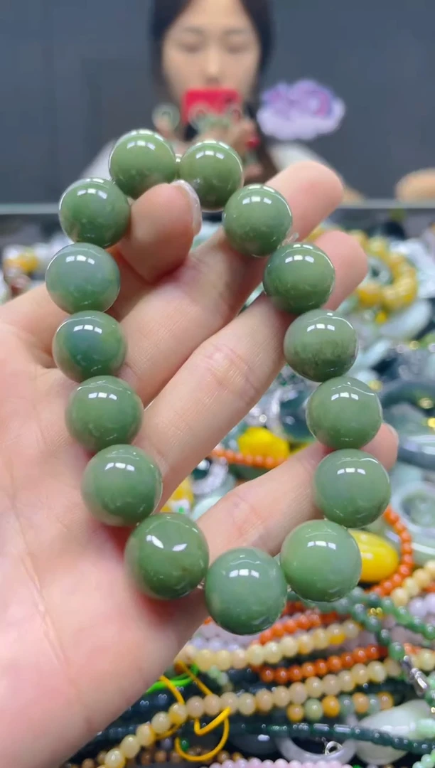 颈饰未镶嵌翡翠13MM/X/翡翠A货，一件也是批发价