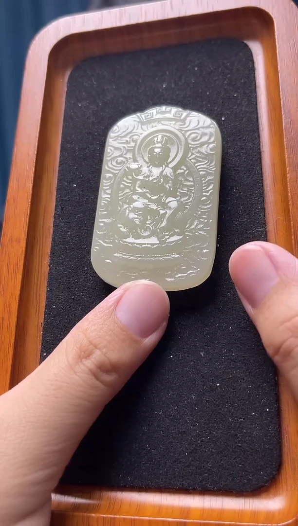 颈饰未镶嵌和田玉普贤